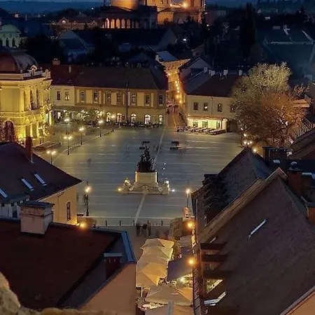 Lejlighed Black & White - White *