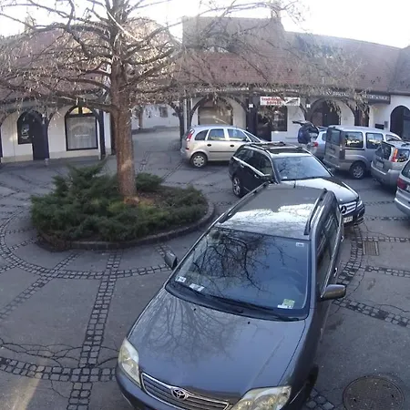 Black & White - White Διαμέρισμα