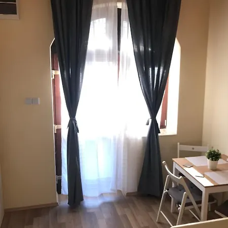 Διαμέρισμα Black & White - White Έγκερ