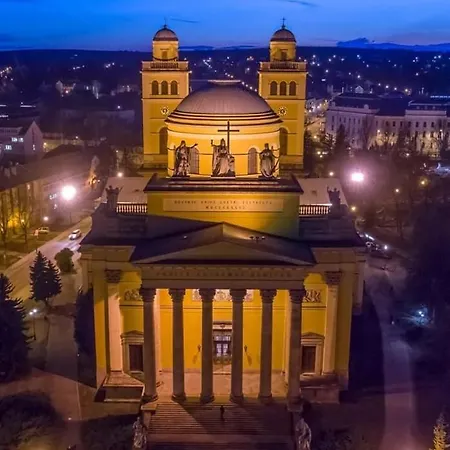 Διαμέρισμα Black & White - White *