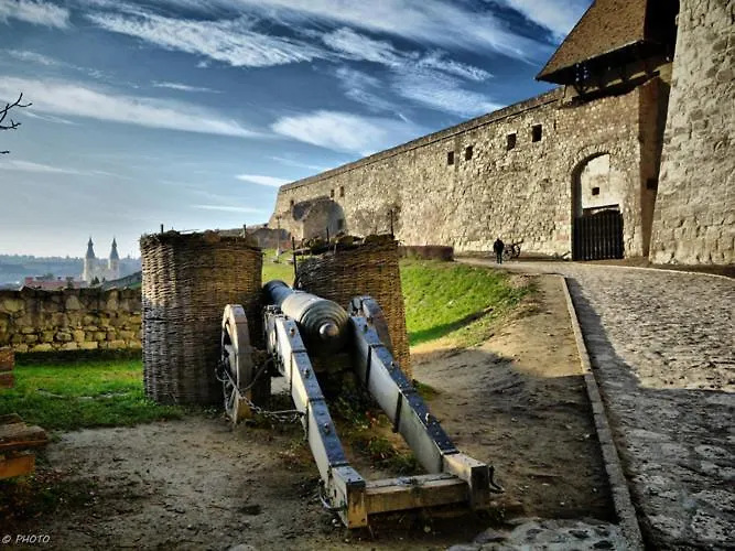 Black & White - White